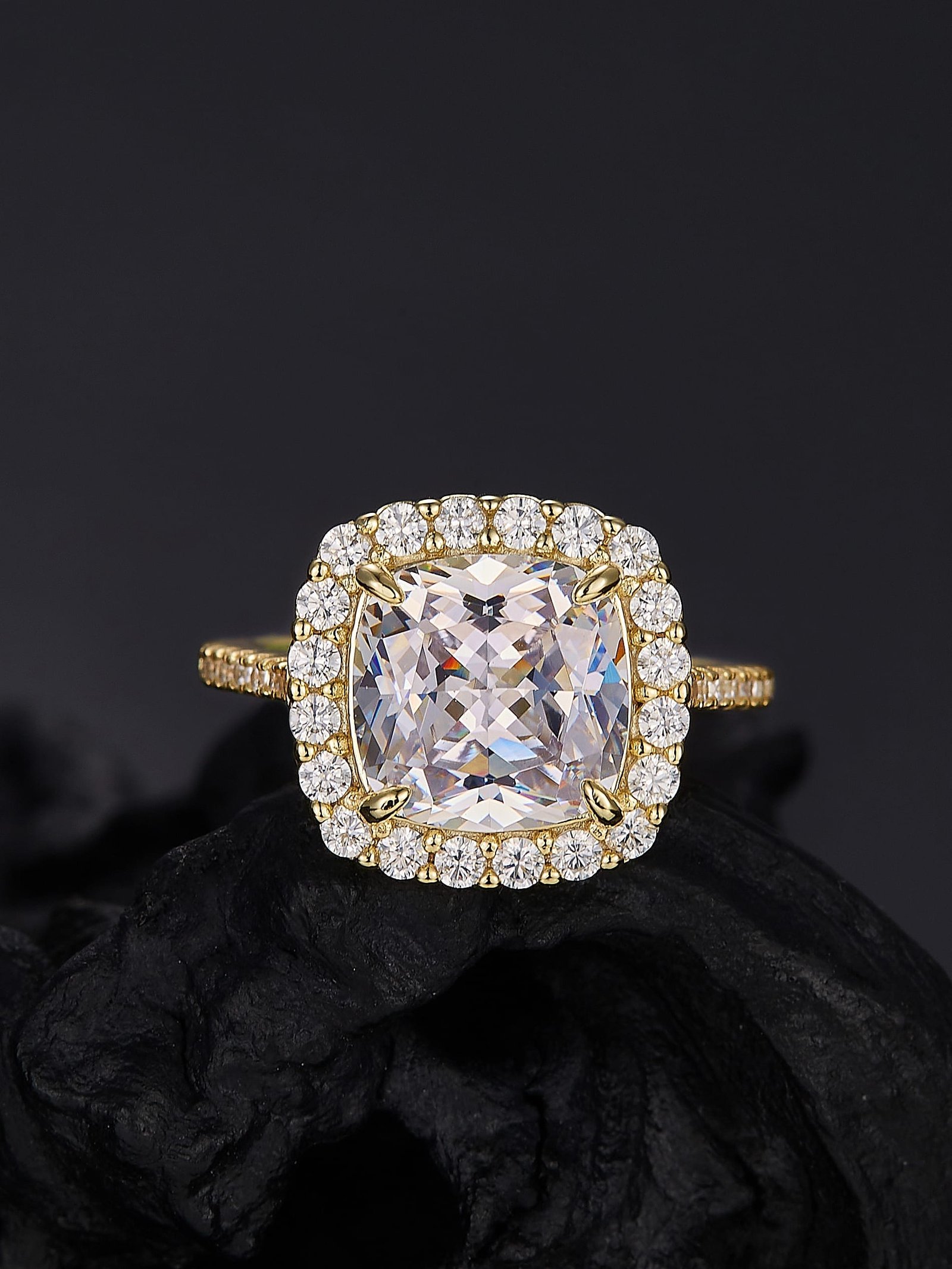 925 Sterling Silver White CZ Solitaire Statement Ring