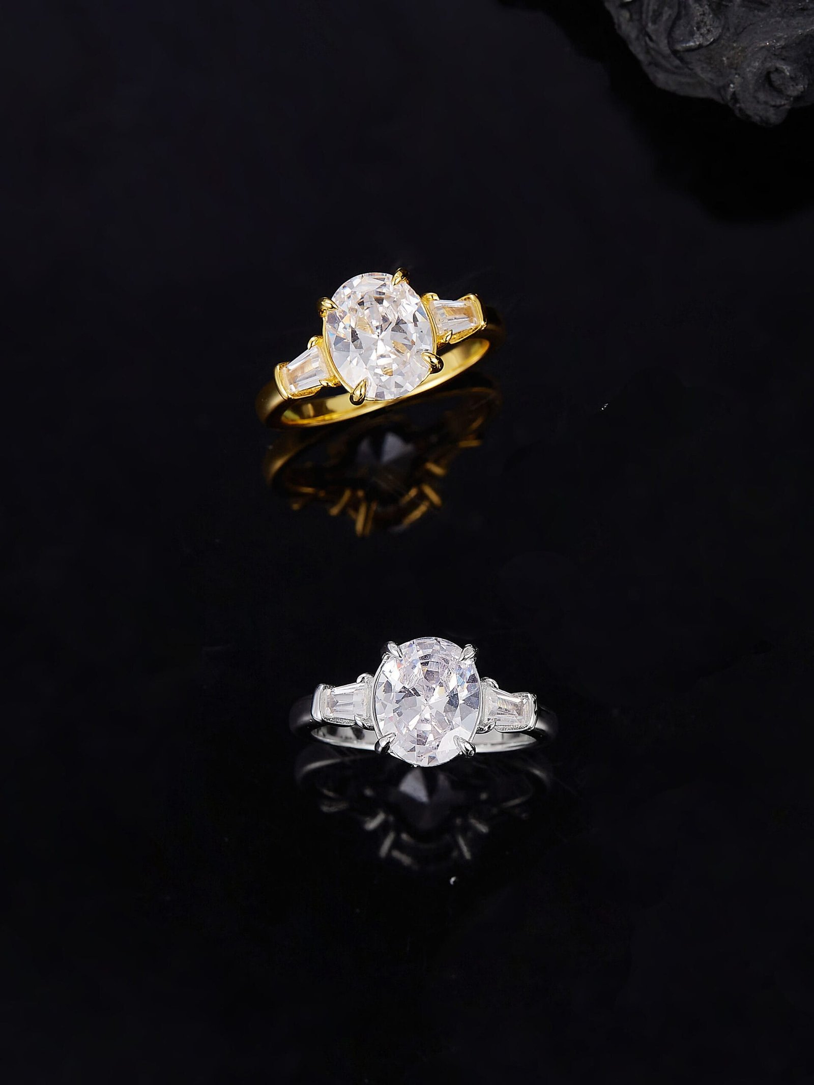 925 Sterling Silver White CZ Oval Statement Ring