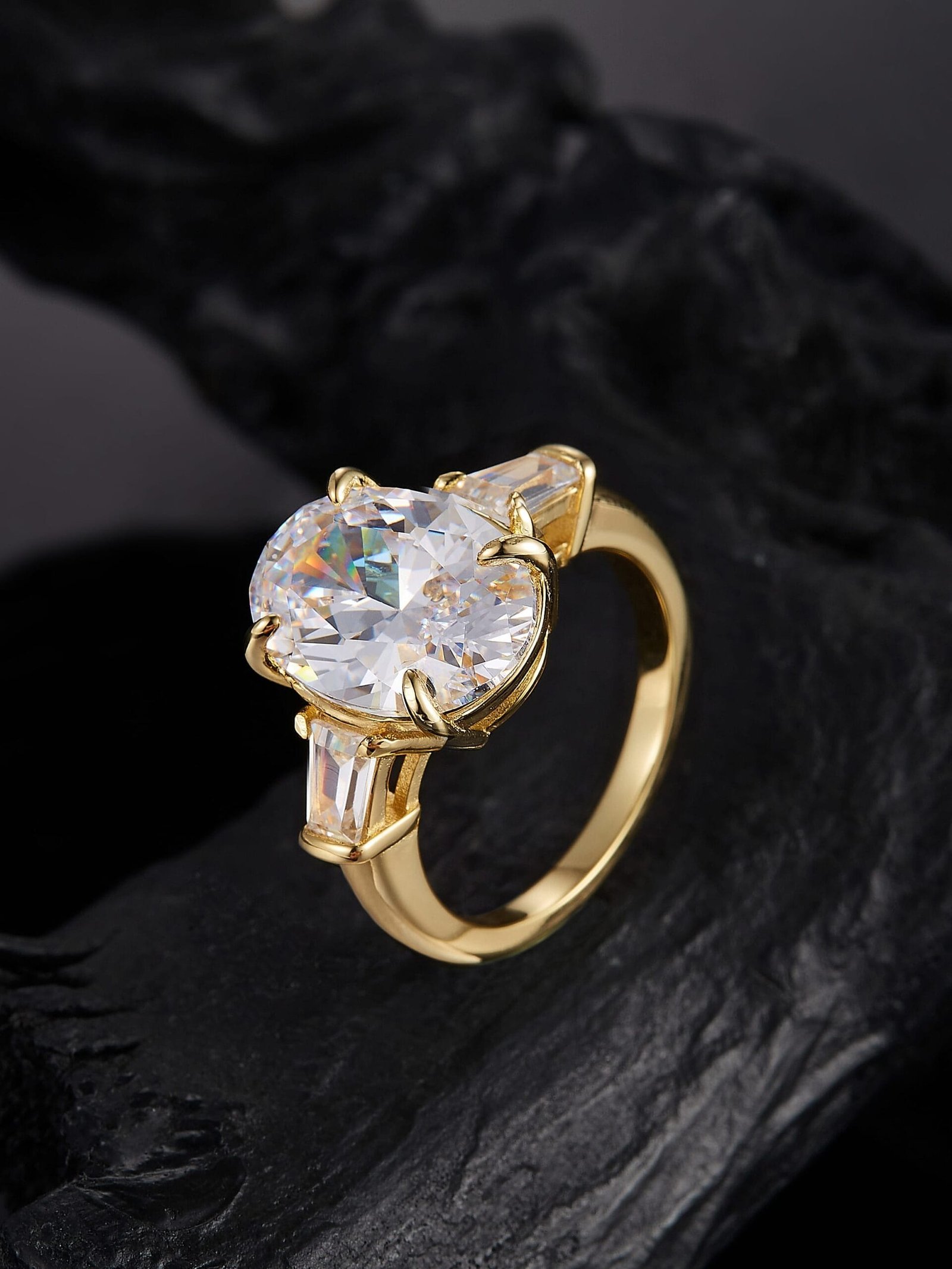 925 Sterling Silver White CZ Oval Statement Ring